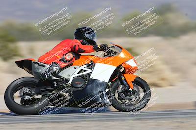 media/Dec-04-2025-Racers Edge (Thu) [[5ebc9f124d]]/3-B Group/2-Session 1 (Turn 4 Entry)/